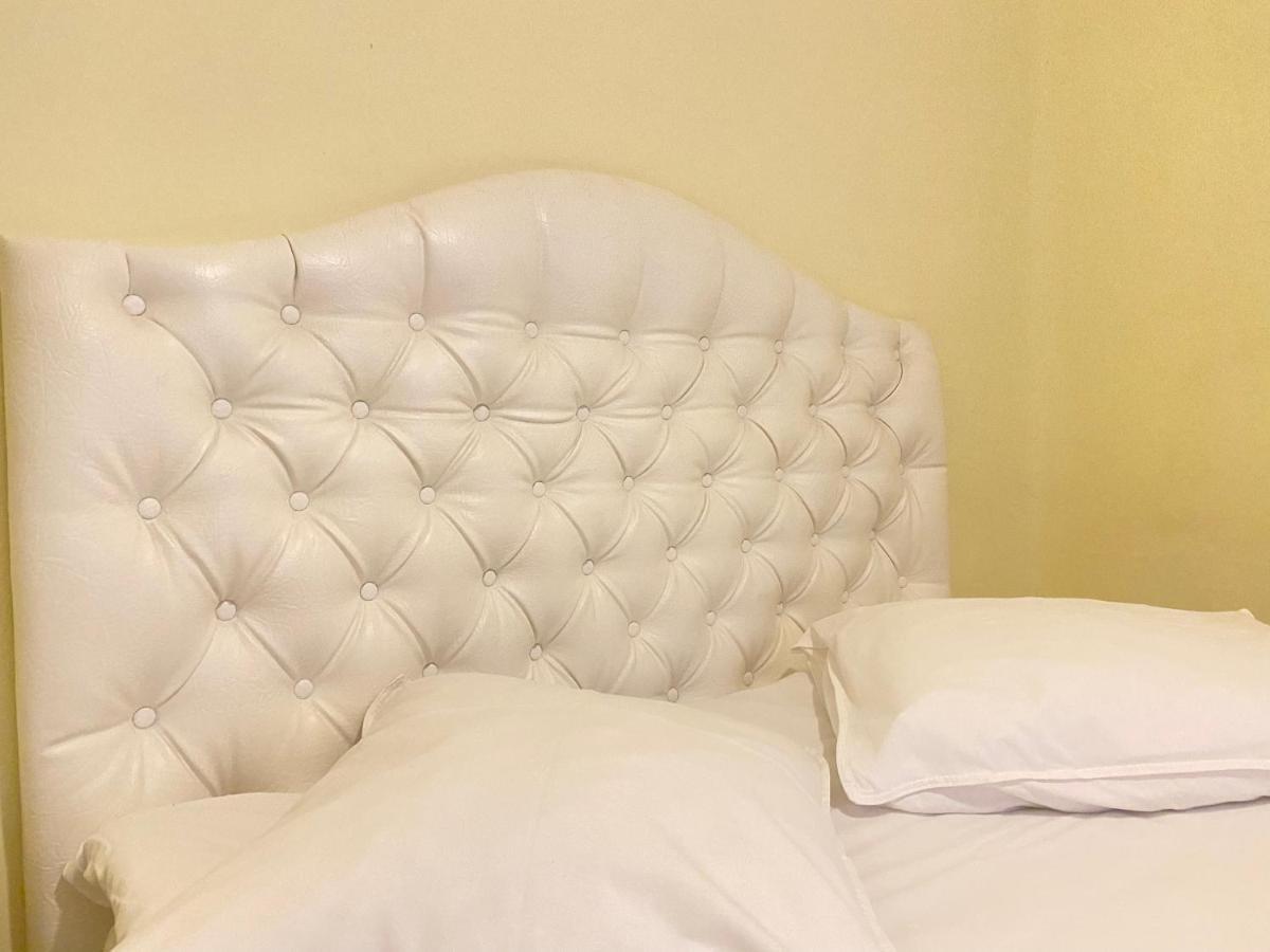 Entire New Apartment 20' From Barcelona サバデイ エクステリア 写真