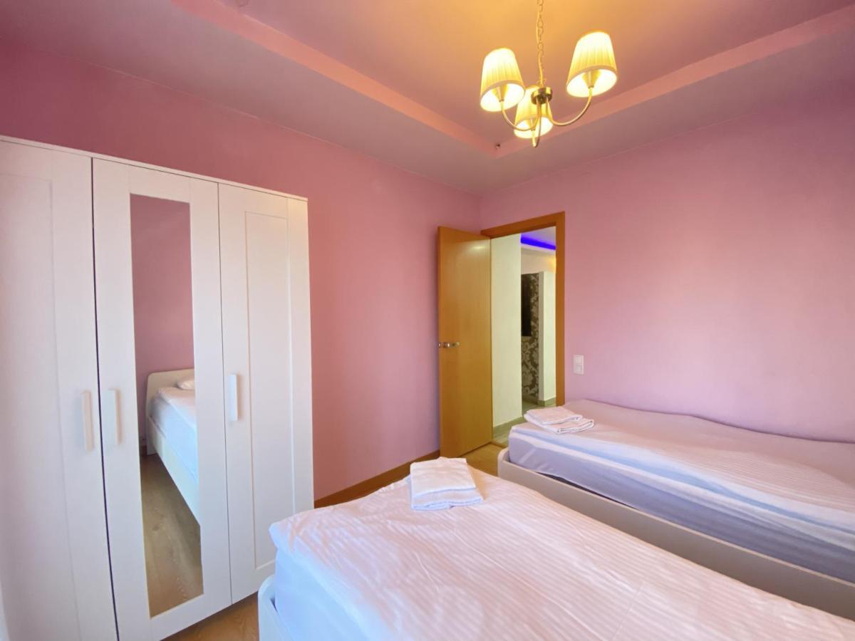 Entire New Apartment 20' From Barcelona サバデイ エクステリア 写真